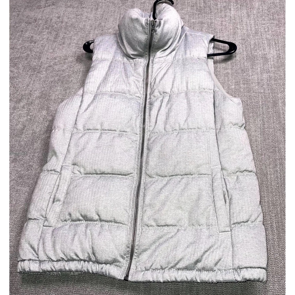 Old Navy Puffer Vest Womens Small White Black Zig Zag Mock Neck Outdoor Full Zip